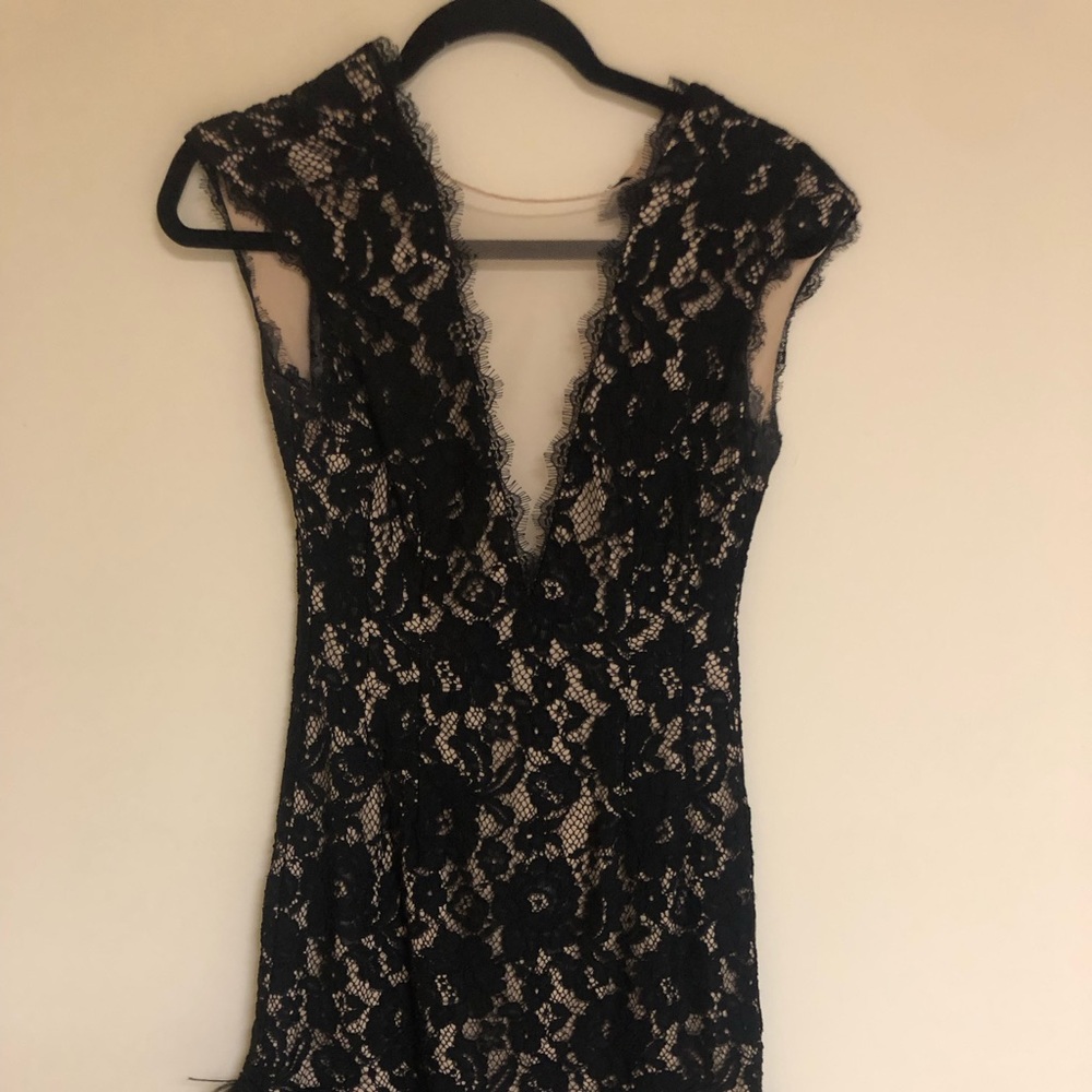 Black/Nude Evening Dress - Aidan - 4 - EUC - worn 1 - falls above the knee -